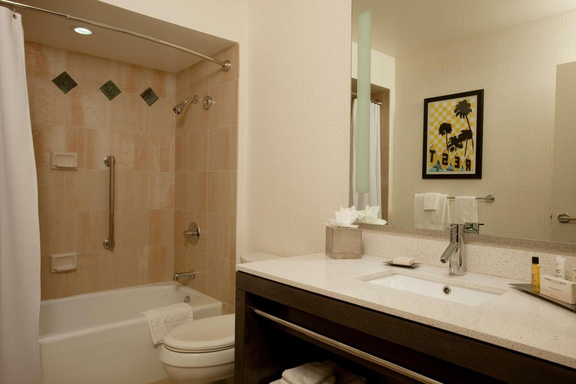 Junior Suite No Resort Fees,1551309625:JPEG
