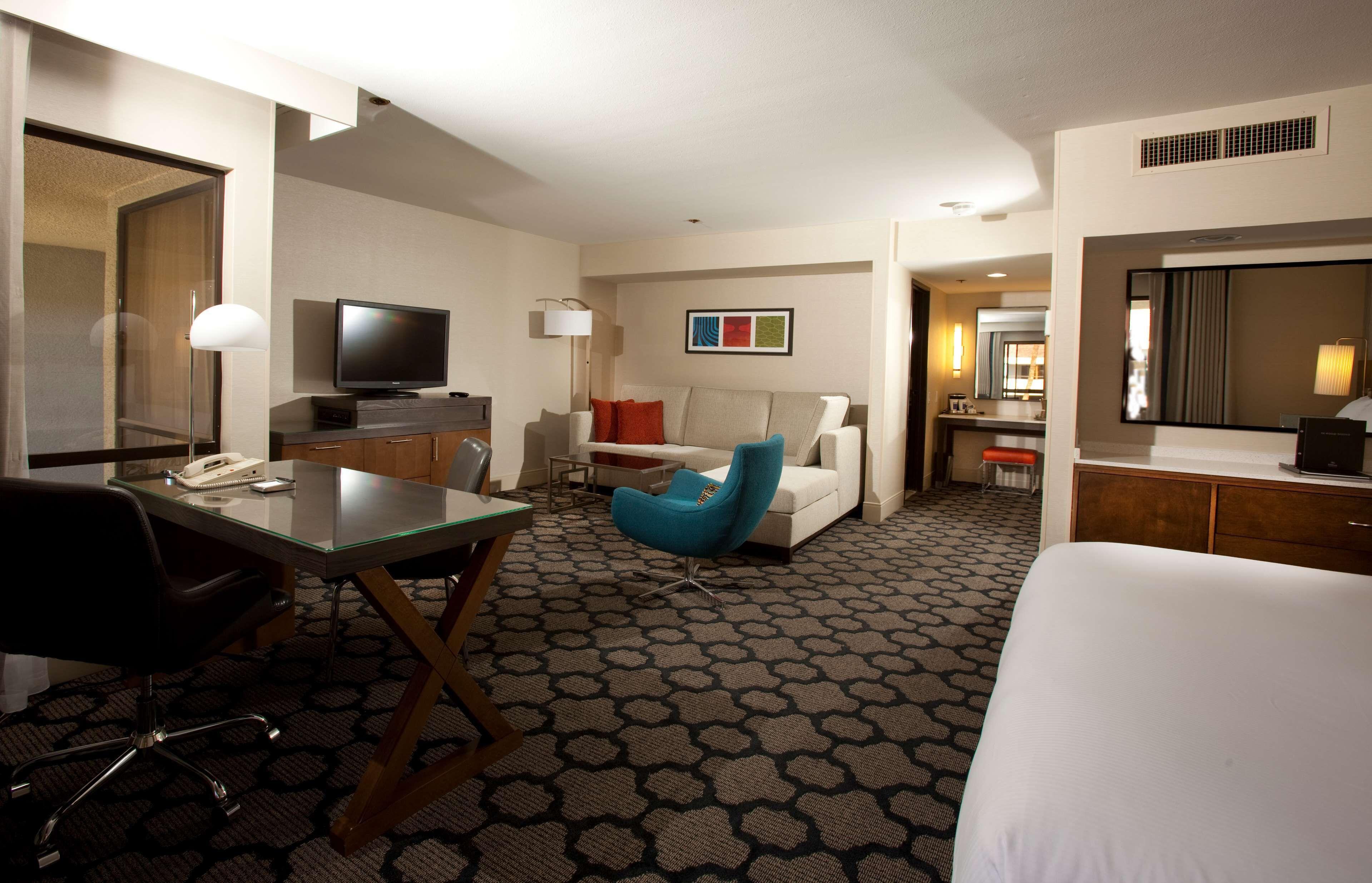 Junior Suite No Resort Fees,1551309625:JPEG